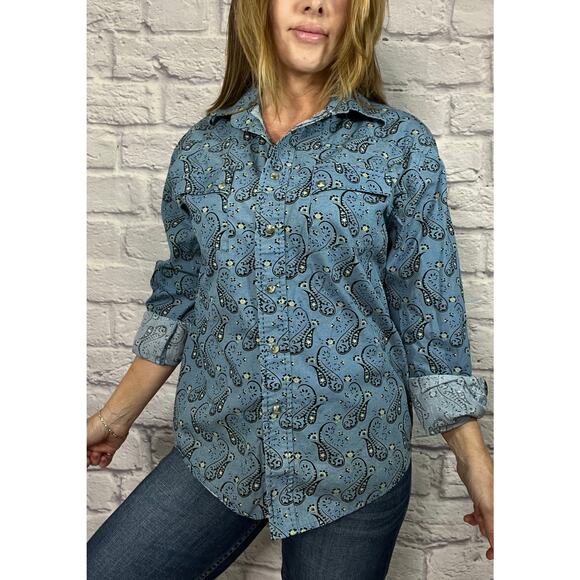 Retro Wrangler Paisley Western/Cowgirl/Rodeo Style Snap Close Shirt - Picture 3 of 8